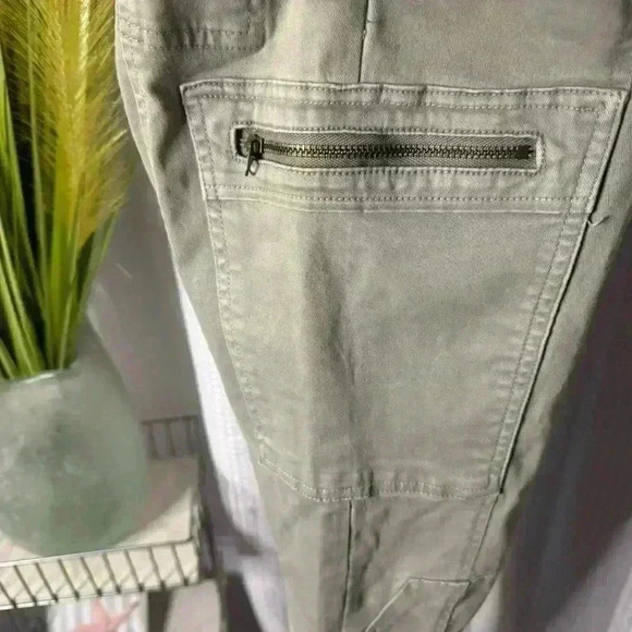 Anthropologie Jefferson Moto Cargo Pants Size 25 Light Olive Green Zipper Detail - Picture 4 of 14